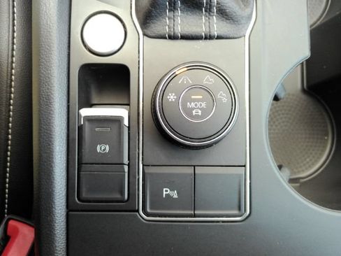 Used 2021 Volkswagen Atlas SE w/ Panoramic Sunroof Package AWD/4WD image 51