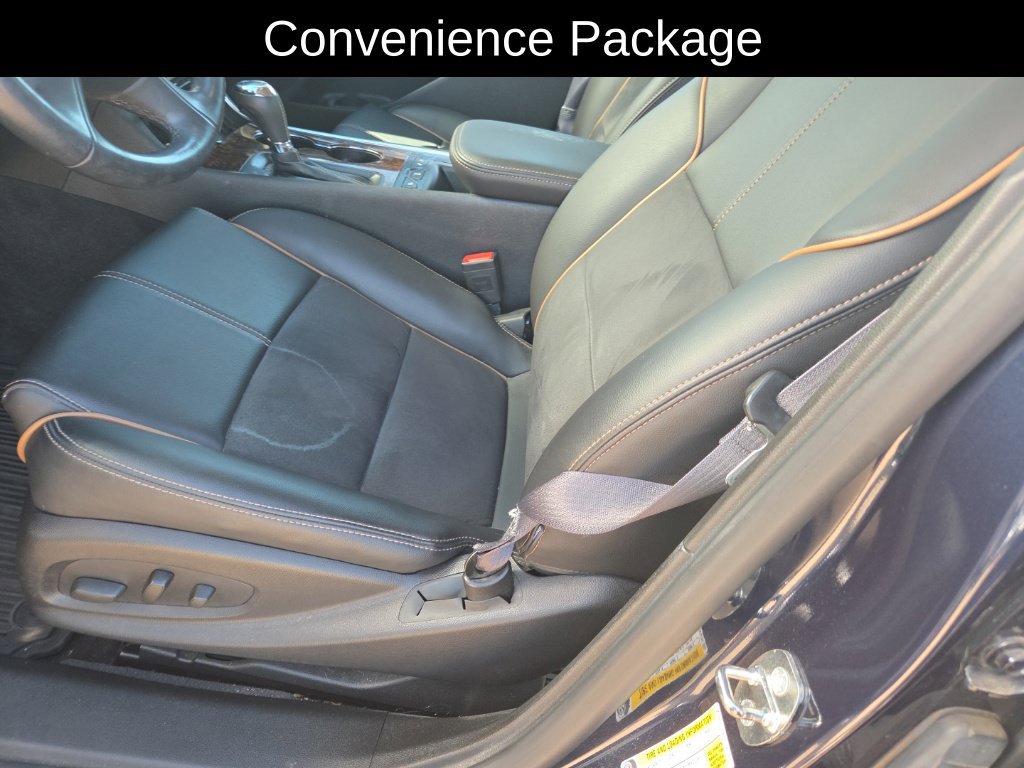 Used 2015 Chevrolet Impala LT w/ Convenience Package FWD image 9