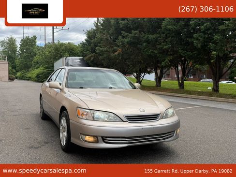 Used 2000 Lexus ES 330 FWD image 1
