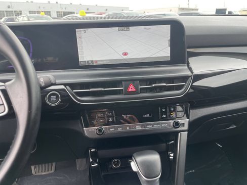 Used 2025 Kia Seltos S FWD image 17