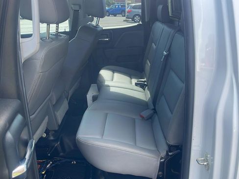 Used 2018 Chevrolet Silverado 1500 W/T w/ WT Convenience Package AWD/4WD image 10