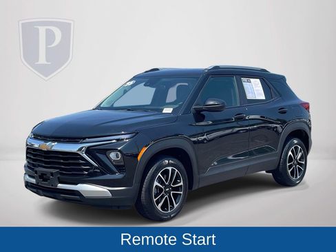 Used 2025 Chevrolet TrailBlazer LT AWD/4WD image 4