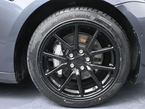 Used 2018 Tesla Model 3 Long Range image 11