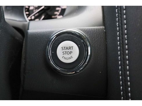 Used 2024 Nissan Armada Platinum w/ Captain's Chairs Package image 28