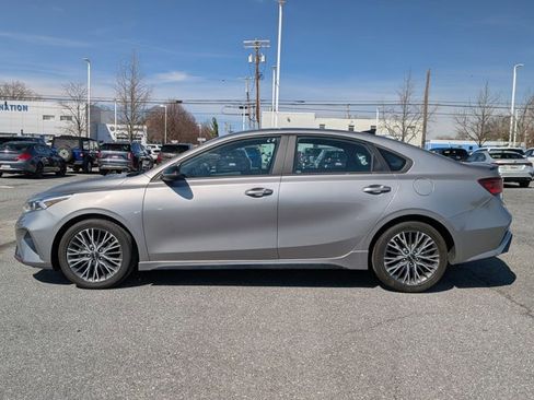 Used 2023 Kia Forte GT-Line image 8