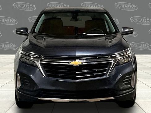Used 2023 Chevrolet Equinox LT image 2