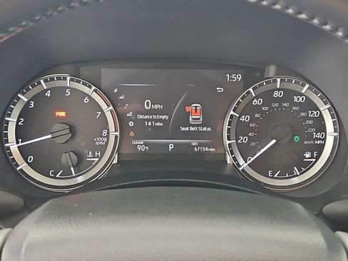 Used 2023 Toyota Highlander XLE image 17