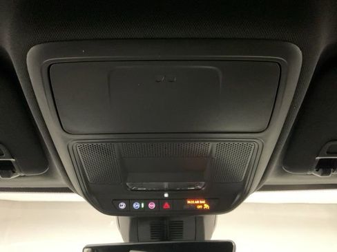 New 2026 Chevrolet Equinox LT w/ Convenience Package II FWD image 19