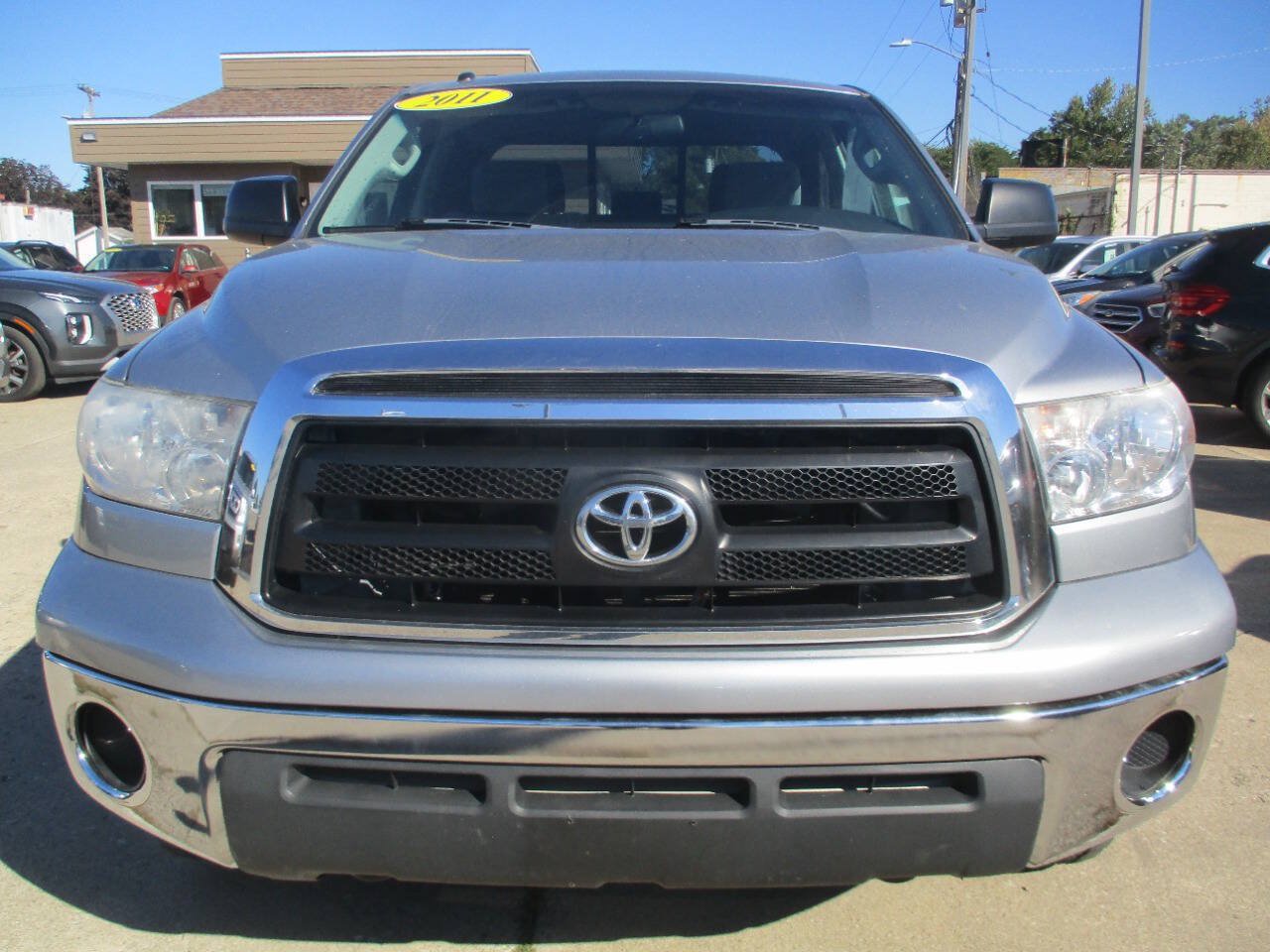 Used 2011 Toyota Tundra 4x4 Double Cab w/ Tow Pkg image 10