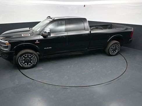 New 2026 RAM 2500 Limited AWD/4WD image 32