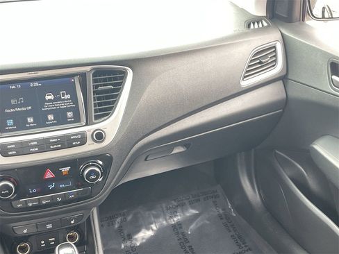 Certified 2022 Hyundai Accent Limited w/ Cargo Package image 15