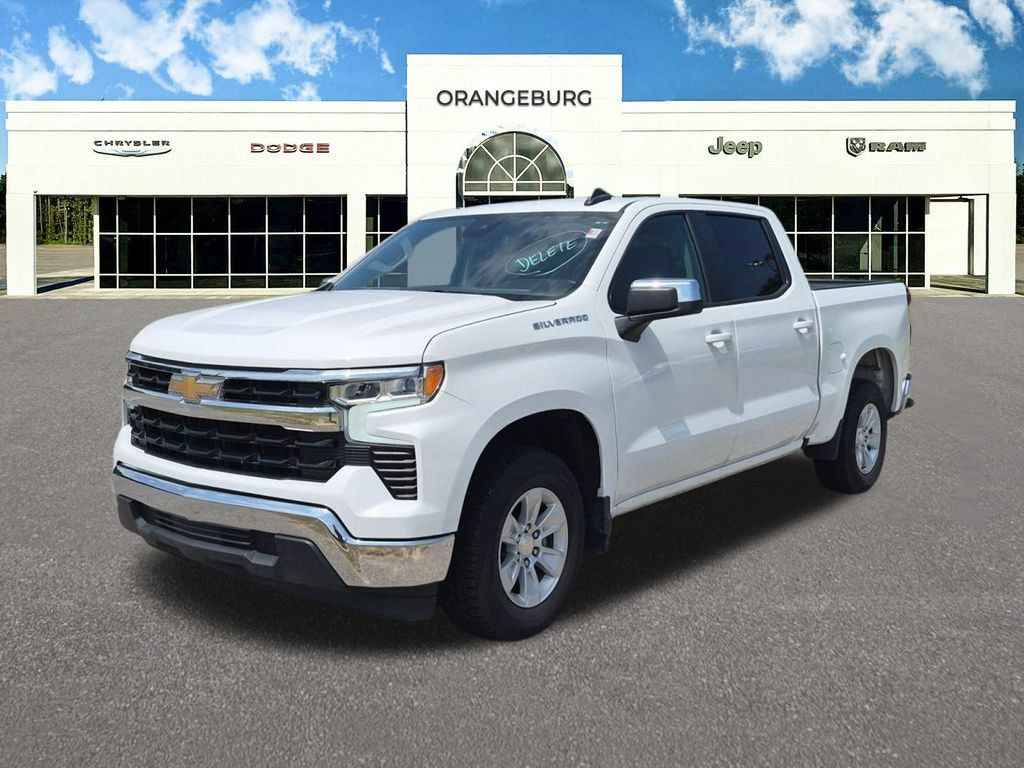 Used 2025 Chevrolet Silverado 1500 LT RWD image 5