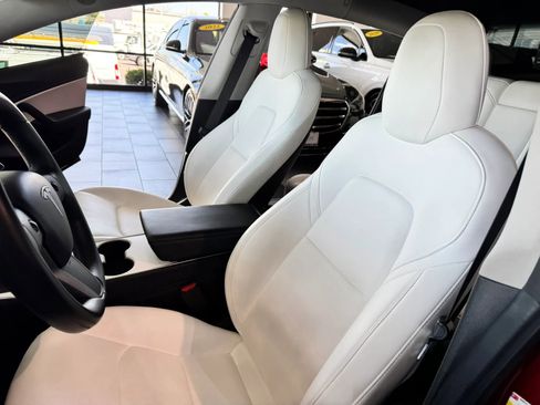 Used 2018 Tesla Model 3 Long Range AWD/4WD image 10