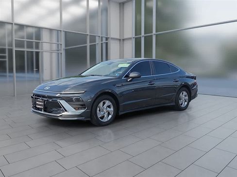 Used 2026 Hyundai Sonata SE FWD image 5