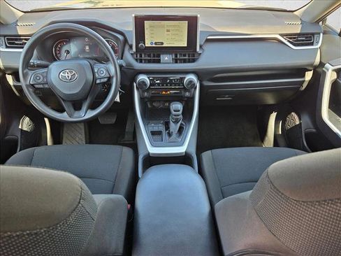 Used 2024 Toyota RAV4 LE FWD image 18