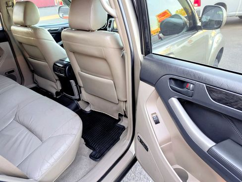 Used 2008 Toyota 4Runner Limited AWD/4WD image 34