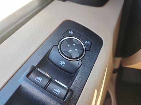 Used 2019 Ford F150 XLT w/ Equipment Group 302A Luxury AWD/4WD image 18