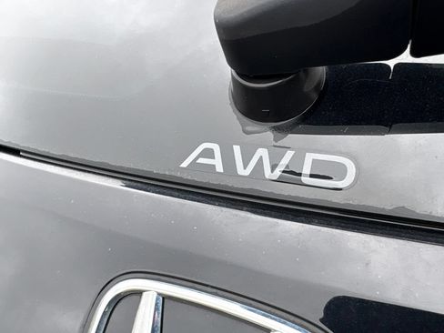 Used 2025 Honda HR-V Sport image 5