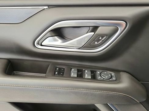 Used 2024 GMC Yukon AT4 w/ AT4 Premium Plus Package AWD/4WD image 22
