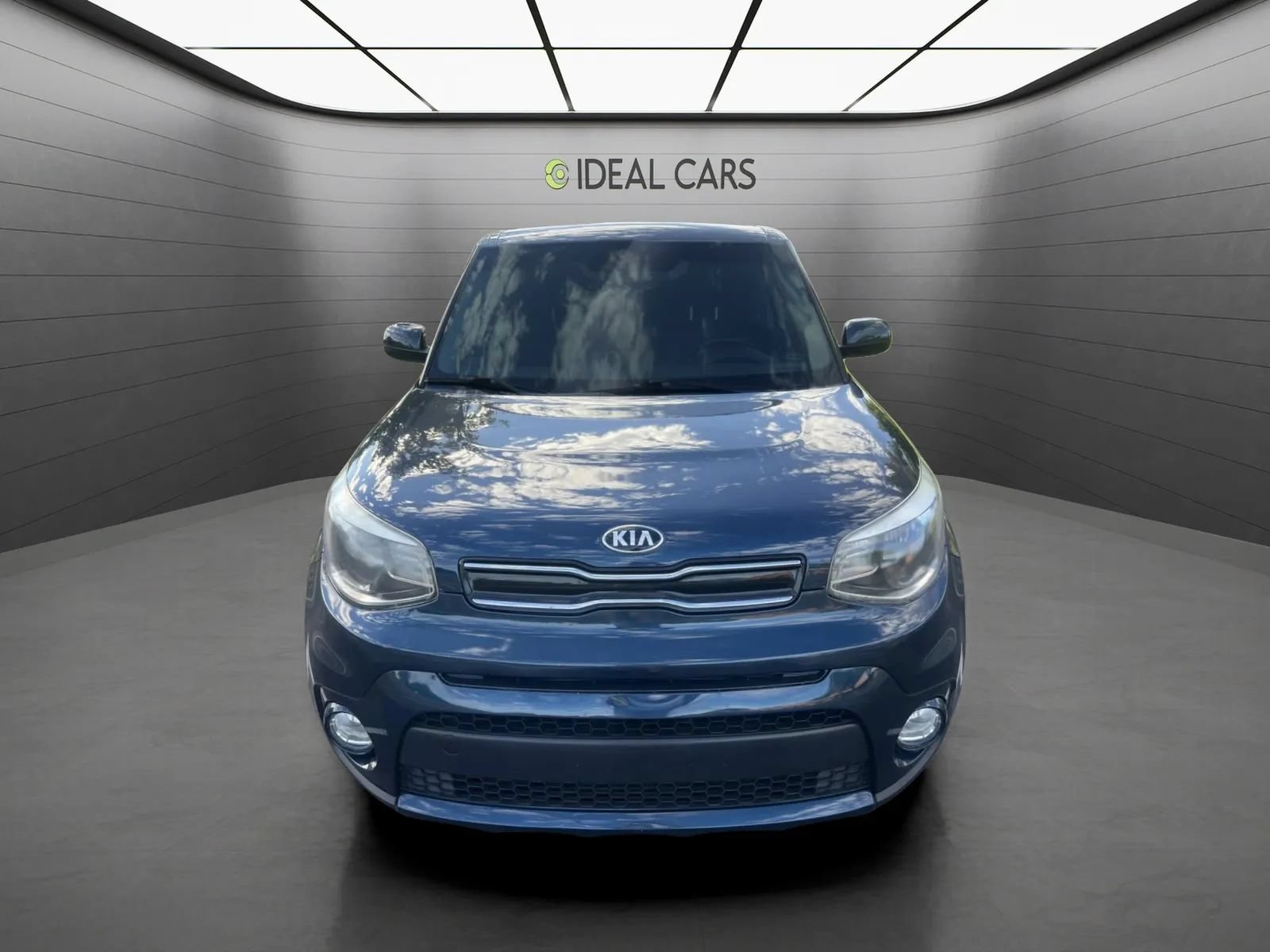 Used 2017 Kia Soul + FWD image 2