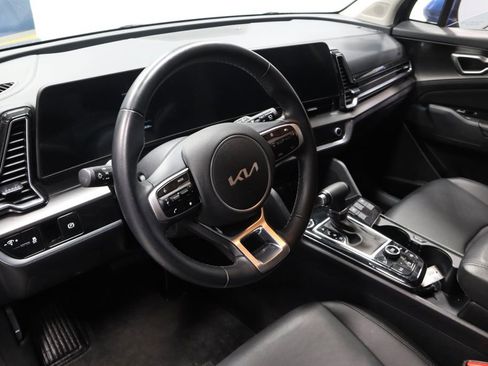 Used 2024 Kia Sportage EX FWD image 26