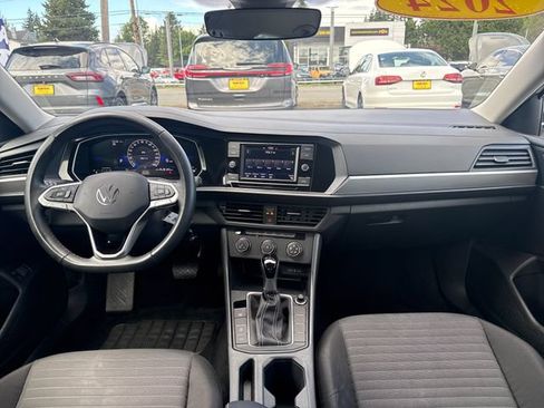 Used 2024 Volkswagen Jetta S FWD image 11