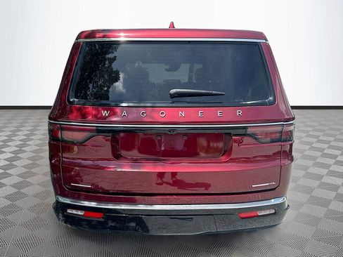 Used 2023 Jeep Wagoneer L Series II AWD/4WD image 7