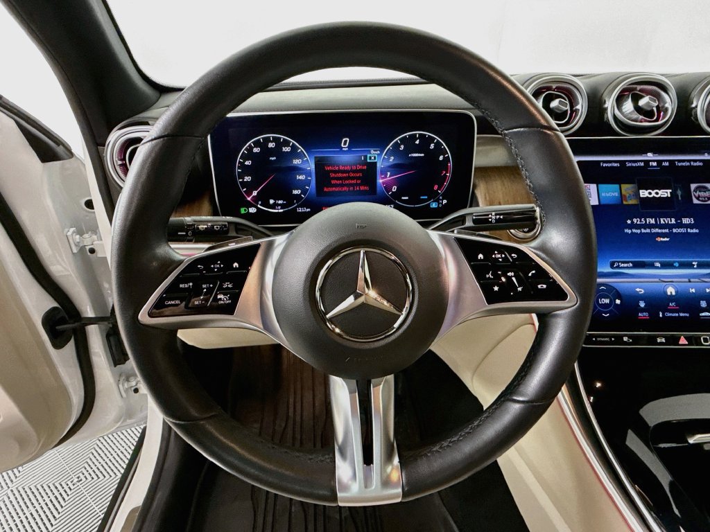 Used 2023 Mercedes-Benz GLC 300 4MATIC image 11