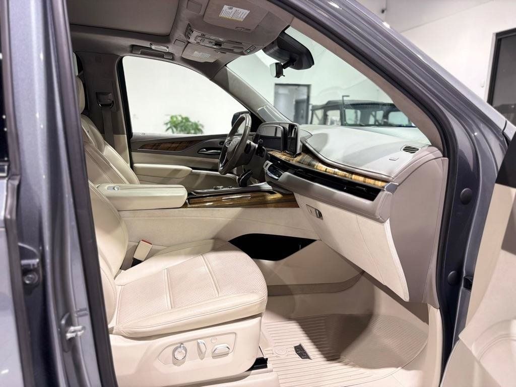 Used 2021 Cadillac Escalade Premium Luxury Platinum AWD/4WD image 14