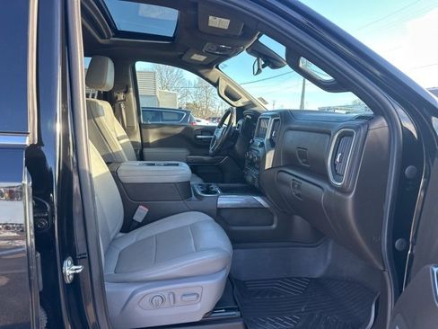 Used 2021 Chevrolet Silverado 1500 LTZ w/ LTZ Premium Package image 10