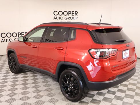 Used 2026 Jeep Compass Latitude w/ Quick Order Package 29K AWD/4WD image 22