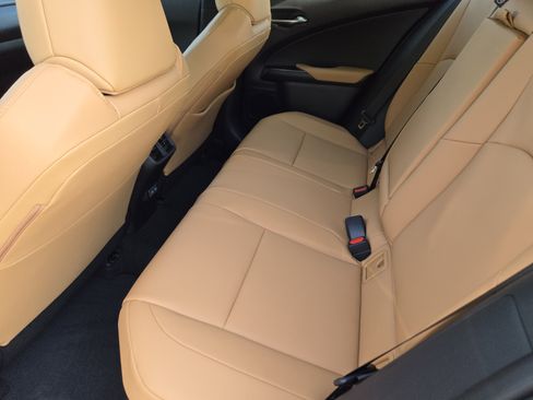 New 2026 Lexus UX 300h FWD w/ Cold Area Package image 20