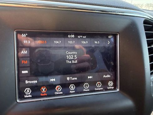 Used 2020 Jeep Grand Cherokee Laredo image 19