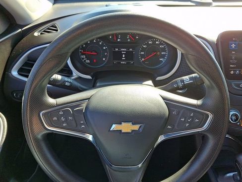 Used 2024 Chevrolet Malibu LT FWD image 18
