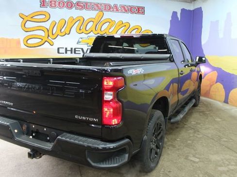 Used 2023 Chevrolet Silverado 1500 Custom AWD/4WD image 4