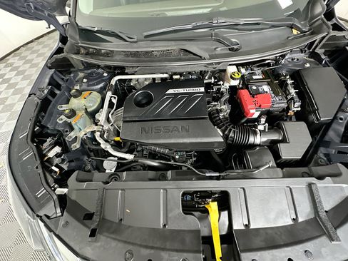 Used 2023 Nissan Rogue SV image 31