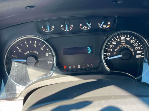 Used 2012 Ford F150 XLT image 15