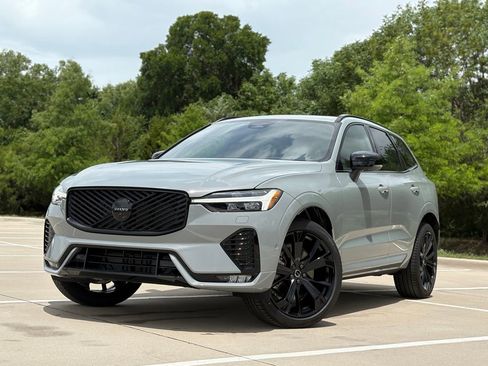New 2026 Volvo XC60 B5 Ultra w/ Protection Package Premier AWD/4WD image 4