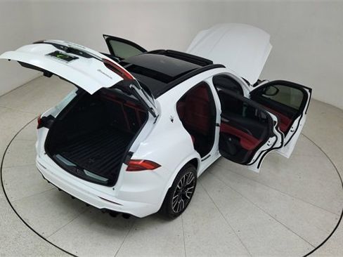 Used 2023 Maserati Grecale Modena image 88