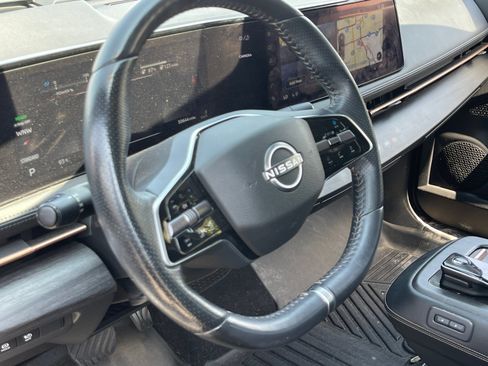 Used 2023 Nissan Ariya FWD image 9
