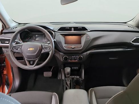 Used 2022 Chevrolet TrailBlazer LT AWD/4WD image 5