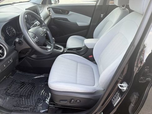 Certified 2023 Hyundai Kona SEL AWD/4WD image 11