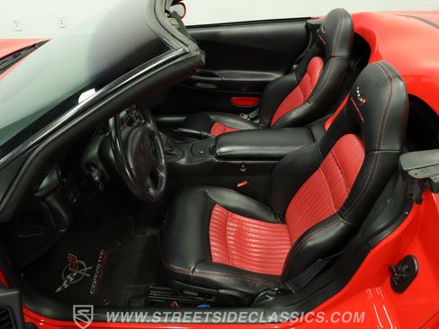 Used 1999 Chevrolet Corvette Convertible w/ Memory Pkg RWD image 35