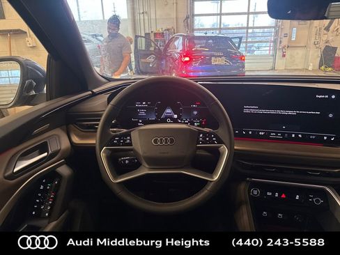 New 2025 Audi Q5 2.0T Premium Plus image 15