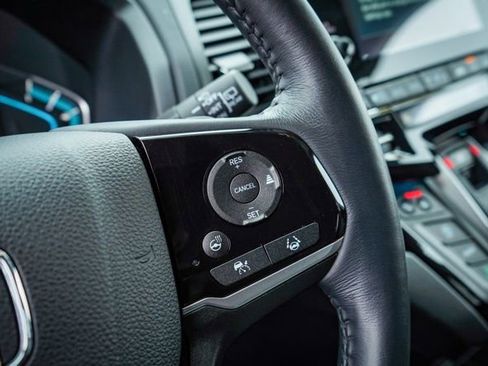 Used 2023 Honda Odyssey Elite image 25