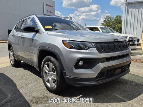 Used 2022 Jeep Compass Latitude w/ Convenience Group AWD/4WD image 6