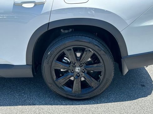 Used 2025 Honda Pilot Black Edition image 20