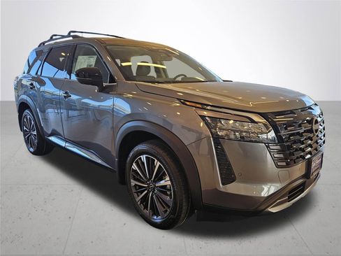 New 2026 Nissan Pathfinder Platinum w/ Cargo Package image 5