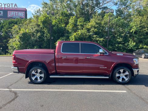 Used 2019 RAM 1500 Laramie AWD/4WD image 21