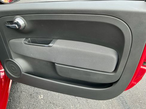 Used 2013 FIAT 500 Lounge image 16